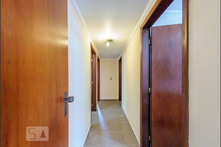 Corredor de apartamento para alugar com 3 quartos, 149m² em Castelo, Campinas
