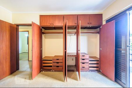 Apartamento para alugar com 149m², 3 quartos e 2 vagas Apartamento para alugar com 149m², 3 quartos e 2 vagasQuarto 3 - Suite