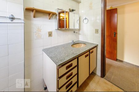 Apartamento para alugar com 149m², 3 quartos e 2 vagas Apartamento para alugar com 149m², 3 quartos e 2 vagasBanheiro Social