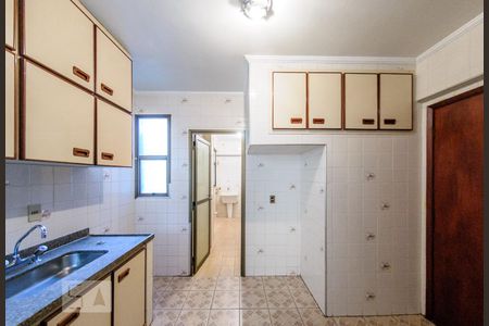 Apartamento para alugar com 149m², 3 quartos e 2 vagas Apartamento para alugar com 149m², 3 quartos e 2 vagasCozinha