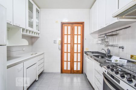 Apartamento para alugar com 101m², 2 quartos e 2 vagasCozinha