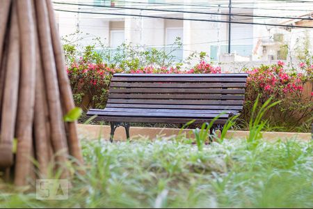 Apartamento à venda com 63m², 3 quartos e 1 vaga Apartamento à venda com 63m², 3 quartos e 1 vagaPraça - Detalhe