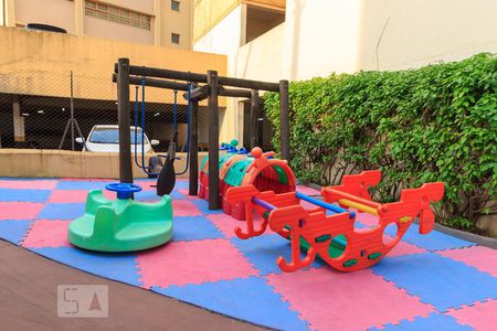 Apartamento à venda com 63m², 3 quartos e 1 vaga Apartamento à venda com 63m², 3 quartos e 1 vagaPlayground