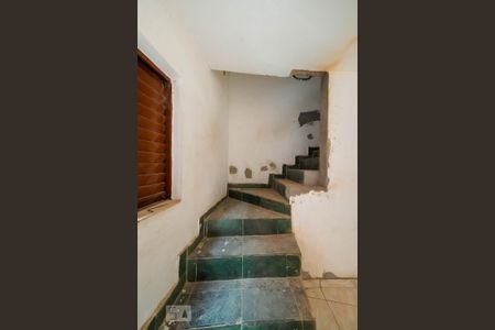 Escada de casa para alugar com 2 quartos, 60m² em Vila Medeiros, São Paulo