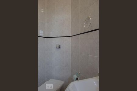 Casa à venda com 225m², 3 quartos e 3 vagasBanheiro da Suíte 3