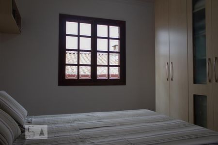 Casa à venda com 225m², 3 quartos e 3 vagasSuíte 2