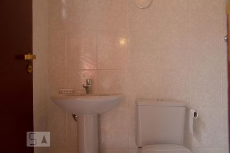 Casa à venda com 225m², 3 quartos e 3 vagasBanheiro da Área Externa