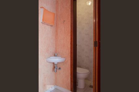 Casa à venda com 225m², 3 quartos e 3 vagasBanheiro da Garagem