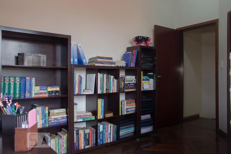 Casa à venda com 225m², 3 quartos e 3 vagasSuíte 3