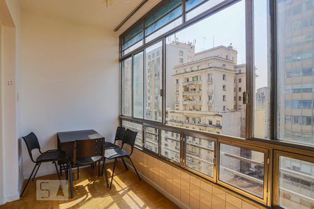 Sala de apartamento à venda com 2 quartos, 110m² em República, São Paulo