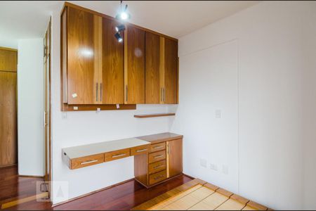 Apartamento para alugar com 320m², 3 quartos e 4 vagas Apartamento para alugar com 320m², 3 quartos e 4 vagasQuarto da suíte 2