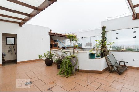 Apartamento para alugar com 320m², 3 quartos e 4 vagas Apartamento para alugar com 320m², 3 quartos e 4 vagasCobertura