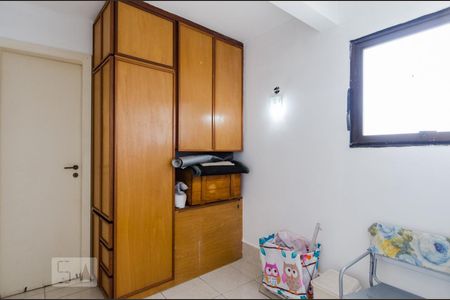 Apartamento para alugar com 320m², 3 quartos e 4 vagas Apartamento para alugar com 320m², 3 quartos e 4 vagasQuarto de serviço