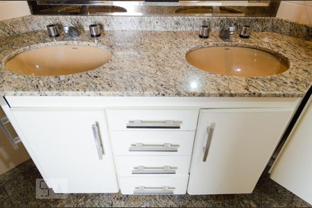 Apartamento para alugar com 320m², 3 quartos e 4 vagas Apartamento para alugar com 320m², 3 quartos e 4 vagasPia