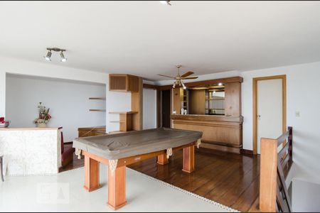 Apartamento para alugar com 320m², 3 quartos e 4 vagas Apartamento para alugar com 320m², 3 quartos e 4 vagasSala bar