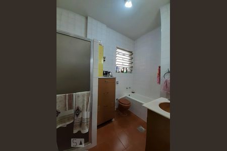 Apartamento à venda com 122m², 4 quartos e 1 vagaBanheiro Social 2