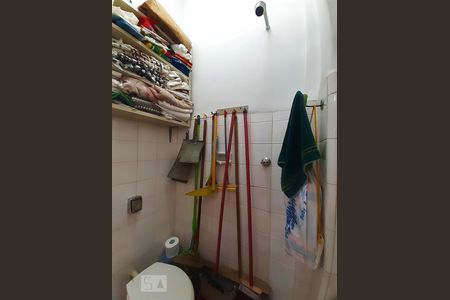 Apartamento à venda com 122m², 4 quartos e 1 vagaBanheiro de Serviço