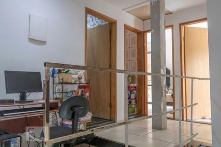 Casa à venda com 140m², 5 quartos e 4 vagasEscritório