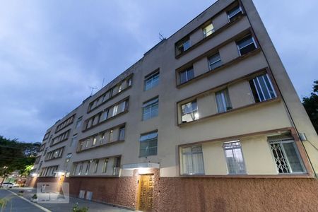 Apartamento à venda com 90m², 3 quartos e 1 vaga Apartamento à venda com 90m², 3 quartos e 1 vagaFachada do Bloco