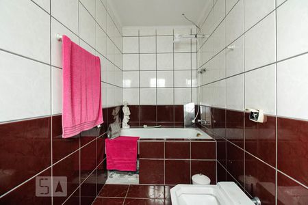 Casa para alugar com 390m², 5 quartos e 4 vagasBanheiro Suite 2