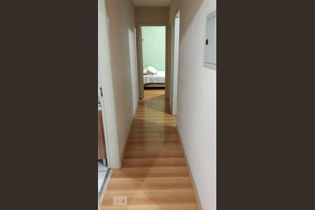 Corredor de apartamento à venda com 2 quartos, 56m² em Vila Marina, São Paulo