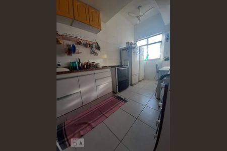 Apartamento à venda com 132m², 2 quartos e 2 vagas Apartamento à venda com 132m², 2 quartos e 2 vagasCozinha