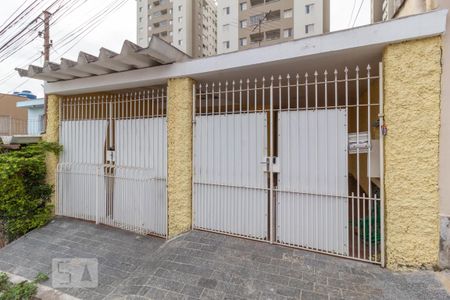 Fachada de casa à venda com 3 quartos, 100m² em Vila Universitária, São Paulo