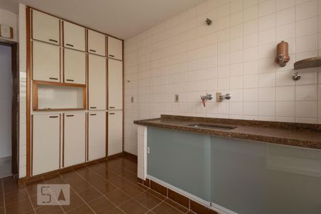 Cozinha de casa à venda com 3 quartos, 100m² em Vila Universitária, São Paulo