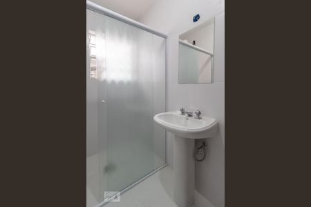Banheira 1 de casa para alugar com 3 quartos, 100m² em Vila Universitária, São Paulo