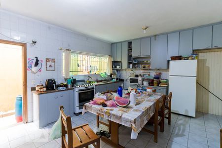 Casa à venda com 279m², 6 quartos e 2 vagasCozinha