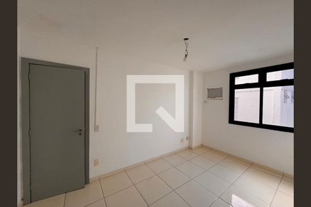 Suíte de apartamento para alugar com 2 quartos, 187m² em Recreio dos Bandeirantes, Rio de Janeiro