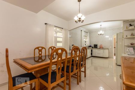 Casa para alugar com 240m², 3 quartos e 3 vagasCopa