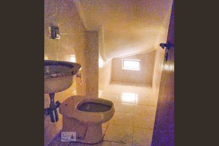 Lavabo de casa para alugar com 3 quartos, 156m² em Vila Santista, São Paulo