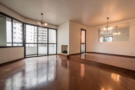Apartamento para alugar com 158m², 4 quartos e 2 vagasSala