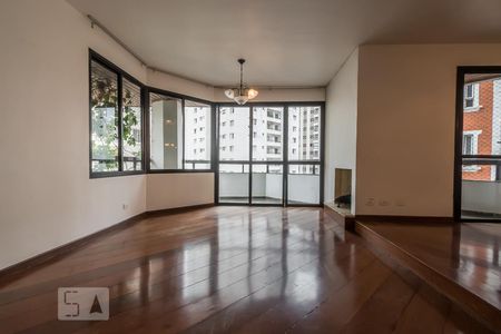 Apartamento para alugar com 158m², 4 quartos e 2 vagasSala