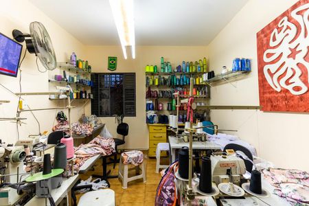 Casa de condomínio à venda com 280m², 4 quartos e 2 vagasQuarto 3