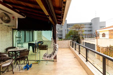 Casa de condomínio à venda com 280m², 4 quartos e 2 vagasVaranda