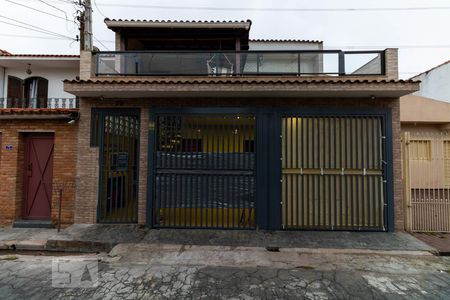 Casa de condomínio à venda com 280m², 4 quartos e 2 vagasFachada