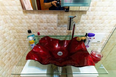 Casa de condomínio à venda com 280m², 4 quartos e 2 vagasBanheiro da Suíte