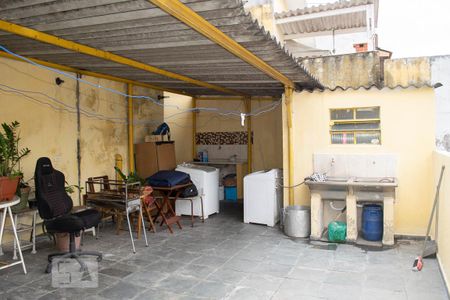 Casa para alugar com 200m², 3 quartos e 1 vaga Casa para alugar com 200m², 3 quartos e 1 vagaQUINTAL / ÁREA DE SERVIÇO