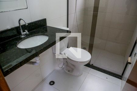 Casa de condomínio à venda com 137m², 3 quartos e 2 vagas Casa de condomínio à venda com 137m², 3 quartos e 2 vagasBanheiro