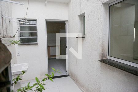 Casa de condomínio à venda com 137m², 3 quartos e 2 vagas Casa de condomínio à venda com 137m², 3 quartos e 2 vagasÁrea de Serviço