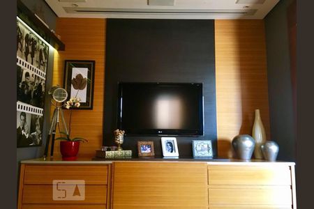 sala de tv de apartamento à venda com 3 quartos, 165m² em Vila Suzana, São Paulo