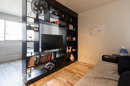 Sala de kitnet/studio para alugar com 1 quarto, 40m² em Vila Uberabinha, São Paulo