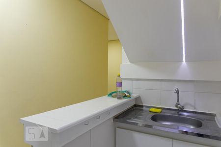 Cozinha de apartamento para alugar com 1 quarto, 25m² em Bela Vista, São Paulo