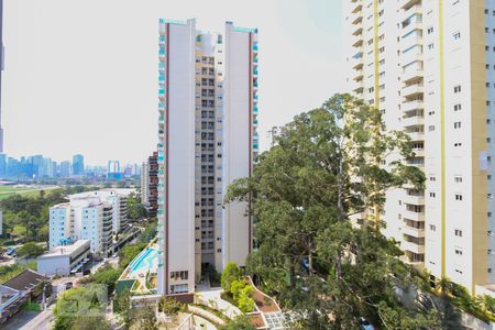 Vista da suíte de apartamento à venda com 2 quartos, 75m² em Paraíso do Morumbi, São Paulo