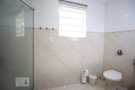 Casa à venda com 169m², 3 quartos e 2 vagasBanheiro