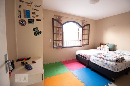 Casa à venda com 169m², 3 quartos e 2 vagasQuarto