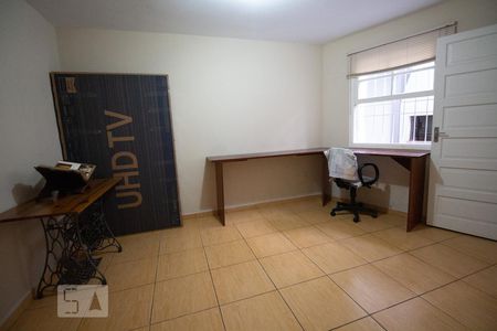 Casa à venda com 169m², 3 quartos e 2 vagasQuarto