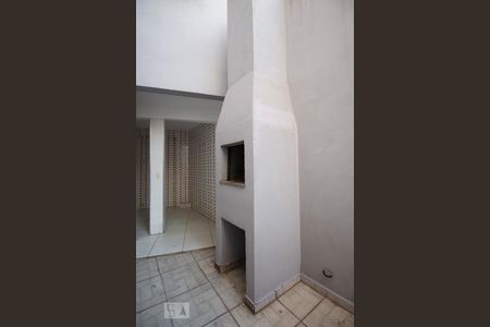 Casa à venda com 169m², 3 quartos e 2 vagasChurrasqueira